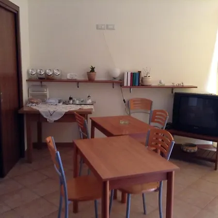 Trinacria فندق مبيت وإفطار